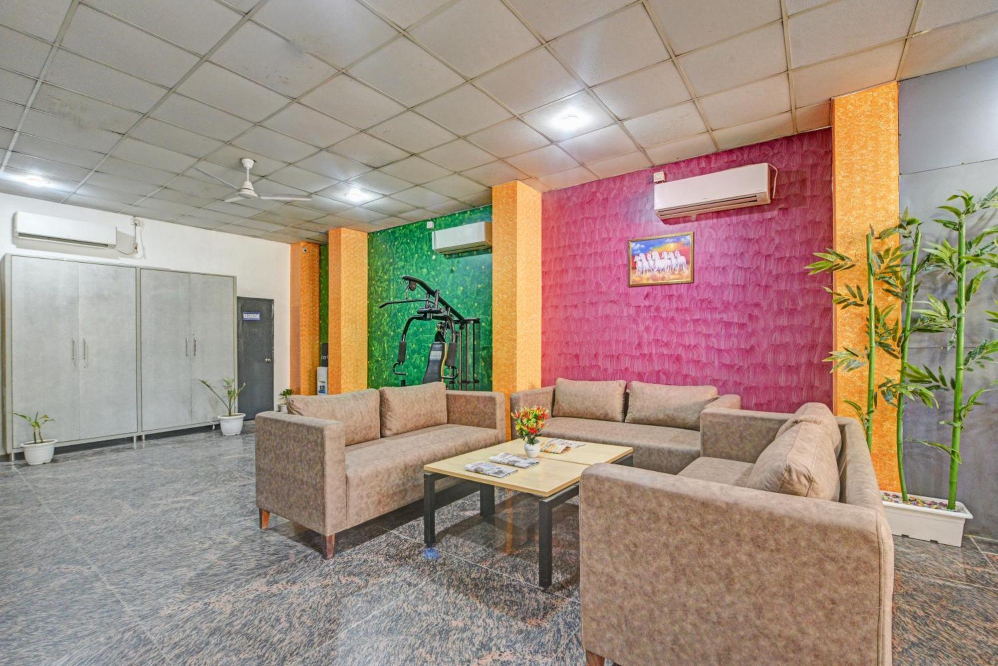 Royal Spark Inn1 - Medicity Gurugram, Near Medanta Hospital Gurgaon Extérieur photo
