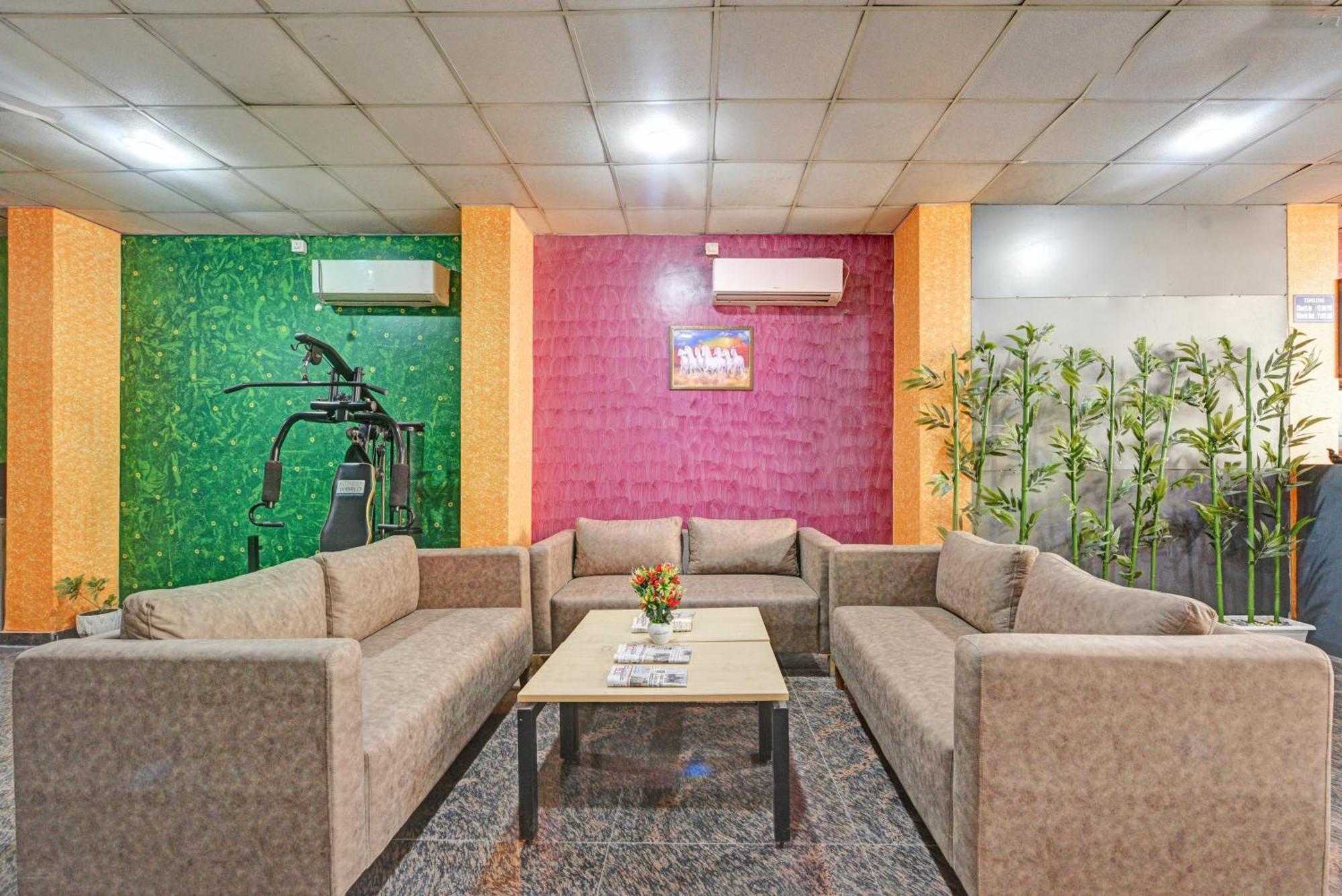 Royal Spark Inn1 - Medicity Gurugram, Near Medanta Hospital Gurgaon Extérieur photo