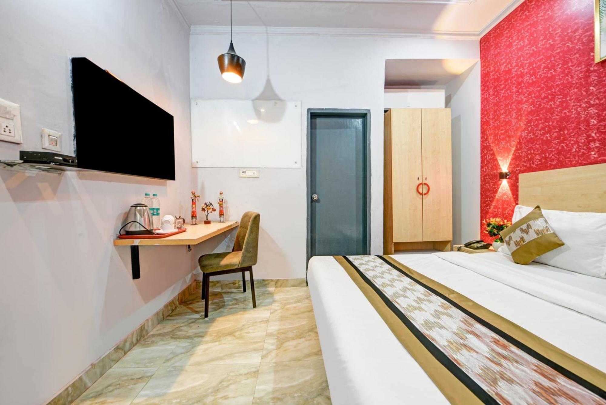 Royal Spark Inn1 - Medicity Gurugram, Near Medanta Hospital Gurgaon Extérieur photo