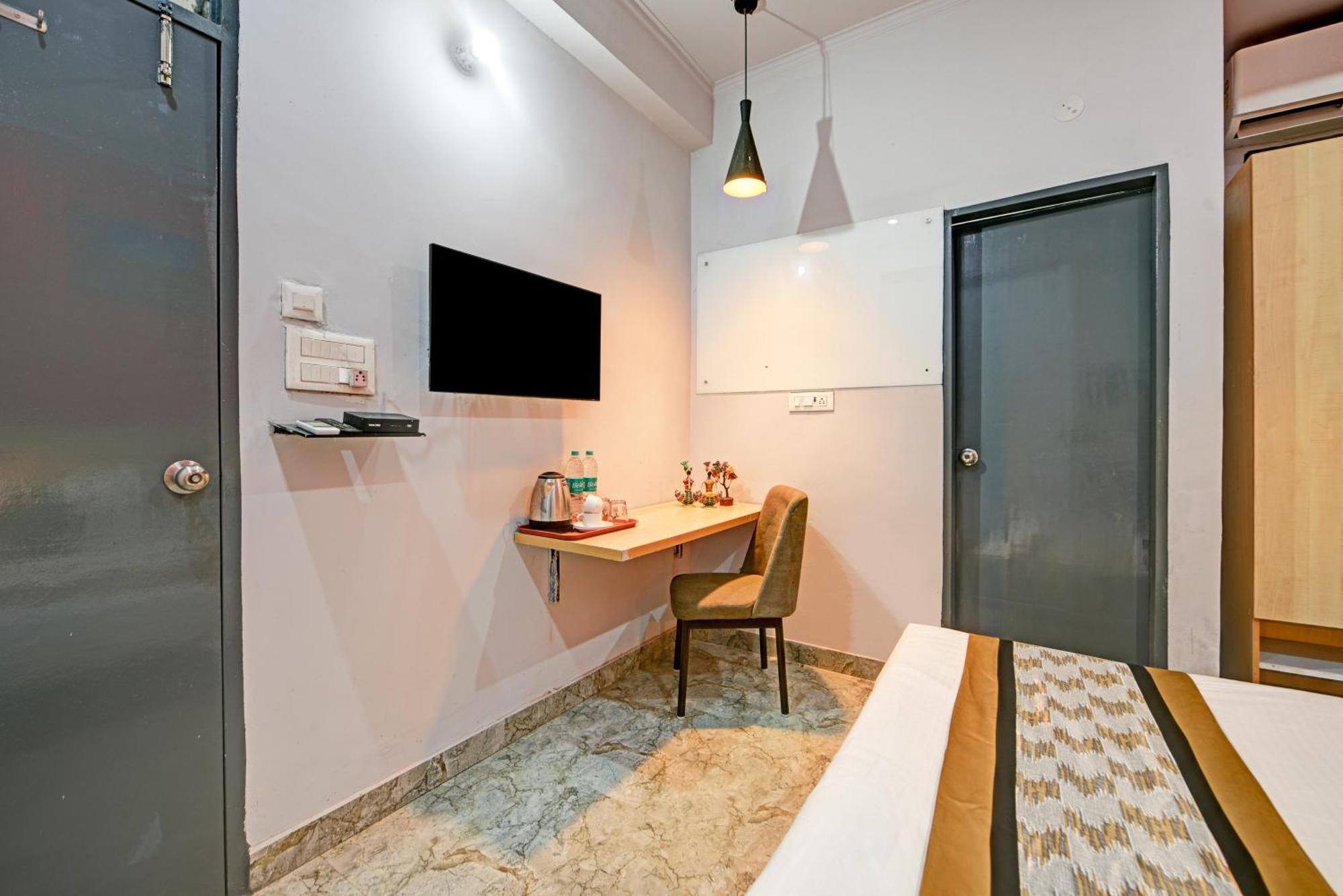Royal Spark Inn1 - Medicity Gurugram, Near Medanta Hospital Gurgaon Extérieur photo
